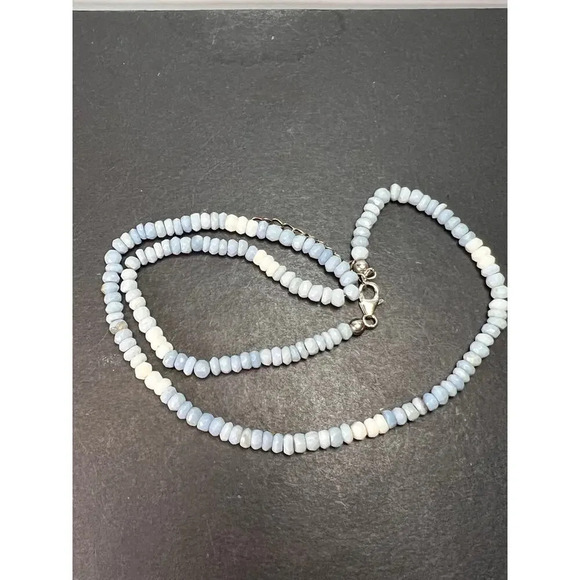 Shaded blue opal necklace with sterling silver clasp - Picture 7 of 11